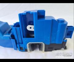 52018119 serratura anteriore sinistra fiat 500L - 27