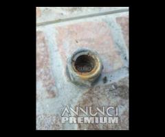 DADO RUOTA POSTERIORE original for KYMCO PEOPLE S