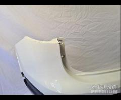 Paraurti posteriore bianco nissan qashqai 2014
