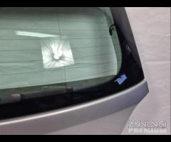 Portellone posteriore grigio chiaro polo 2011 - 23