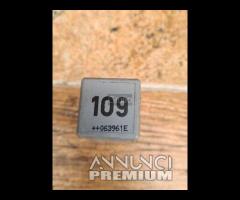 RELE SKODA Volkswagen Seat COD: 1J0906381A 109