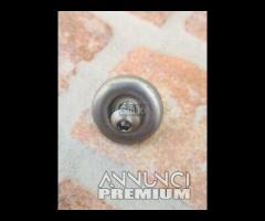 Vite bullone scarico marmitta PIAGGIO BEVERLY 500