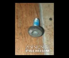 1 BULLONE DISCO FRENO ANTERIORE M8X25 717.02.19 YA