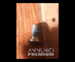 1 BULLONE DISCO FRENO ANTERIORE M8X25 717.02.19 YA