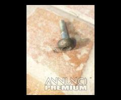 1 BULLONE DISCO FRENO M6X25 717.04.09 HONDA 125 NS