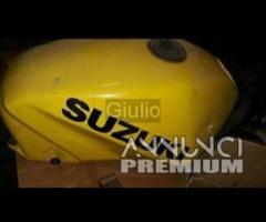 Serbatoio Benzina Suzuki GS550 GS 550 Katana rubin