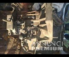 RICAMBI USATI, CAMBIO MANUALE 5 MARCE FIAT DOBLO 1