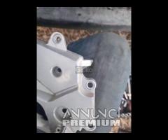 GSR 600 A/K6-K8 Furastenplatte Footrest Stay Front - 6