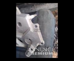 GSR 600 A/K6-K8 Furastenplatte Footrest Stay Front - 8