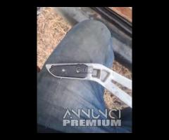 GSR 600 A/K6-K8 Furastenplatte Footrest Stay Front - 16