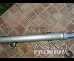 Suzuki DR650 Anteriore Destro Forcella Tubo Scossa
