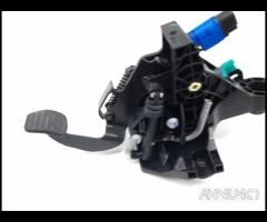 PEDALE FRIZIONE RENAULT Trafic Serie 465033911R (1 - 6