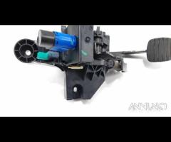 PEDALE FRIZIONE RENAULT Trafic Serie 465033911R (1 - 8