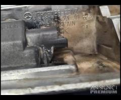 MANIGLIONE POSTERIORE CON LUCI MERCEDES Vito W639