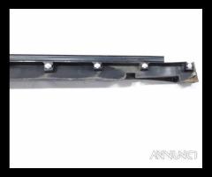 MINIGONNA LATO SINISTRA VOLKSWAGEN T-CROSS Serie 2 - 10