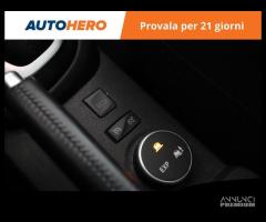 RENAULT Captur FN96560 - 17