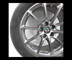 CERCHIO IN LEGA ALFA ROMEO Giulia Serie (952_) 156