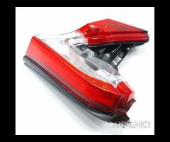 Stop posteriore destro integrato nel portello toyo - 9