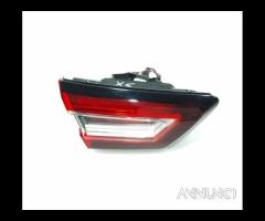 Stop posteriore sinistro integrato nel portello re