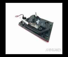 Stop posteriore destro integrato nel portello rena - 8