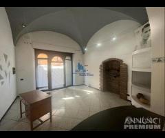 Ampia Bottega via Etna - 7