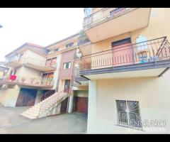 5V. Ristrutt. con Garage Trecastagni(9378ra41098)