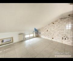 Graziosa Mansarda con Terrazzo Gravina di Catania