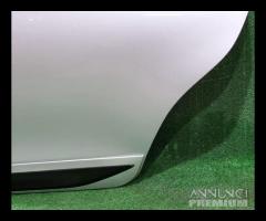 PORTIERA POSTERIORE SINISTRA TOYOTA Yaris Serie 67