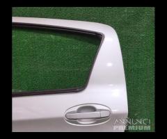 PORTIERA POSTERIORE SINISTRA TOYOTA Yaris Serie 67