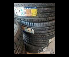 245 60 18 Michelin nuove