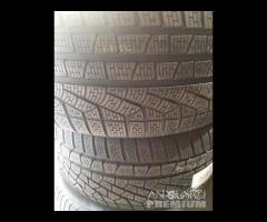 255 40 18 Pirelli nuove