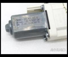 MOTORINO ALZAVETRO ANTERIORE DESTRA AUDI Q3 Serie