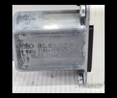 MOTORINO ALZAVETRO POSTERIORE DESTRA AUDI Q5 Serie