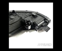 FARO ANTERIORE DESTRO KIA Sportage Serie 92102-F10