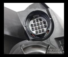 FARO ANTERIORE DESTRO LAND ROVER Discovery Sport ( - 9