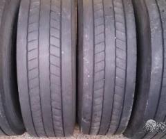 4 gomme usate 305 70 22.5 good year