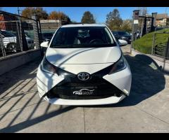Toyota Aygo 1.0 VVT-i 69 CV 5 porte x-wave MMT