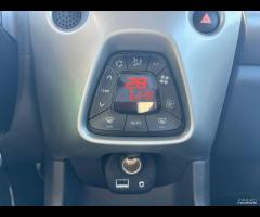 Toyota Aygo 1.0 VVT-i 69 CV 5 porte x-wave MMT - 20