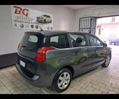 Peugeot 5008 1.6 HDi 112CV 2010 unico prop 7 posti - 16