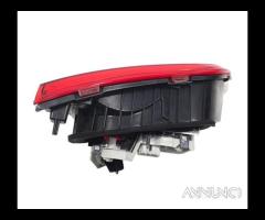 Stop posteriore destro integrato nel portello volk - 9