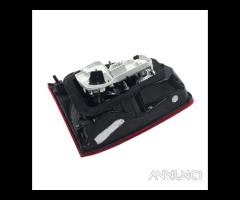 Stop posteriore destro integrato nel portello volk - 13