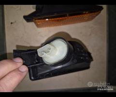 Freccia Laterale Nuova NOS Per Bmw Serie 3 E30 - 7