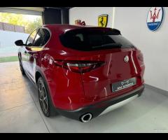 Alfa Romeo Stelvio 2.2 Turbodiesel 160 CV AT8 RWD