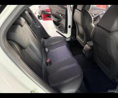 Peugeot 2008 PureTech 130 S&S EAT8 GT Line - 28