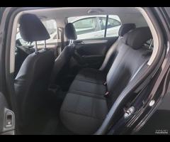 Volkswagen Golf 1.6 TDI Unico prop 2011 - 13