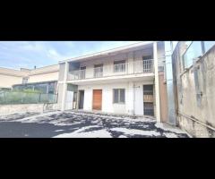 Intero stabile a Fiumefreddo di Sicilia - 10