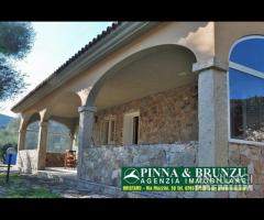 SAN TEODORO / SCHIFONI - VILLETTA con Giardino