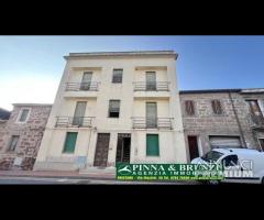 BUSACHI - Casa Semindipendente in centro