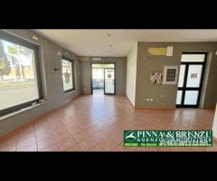 Oristano - locale commerciale / abitazione