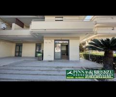 Oristano - locale commerciale / abitazione